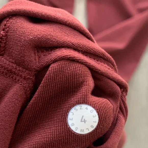 SOLD - Lululemon Align 7/8 Savannah - Picture 6 of 8